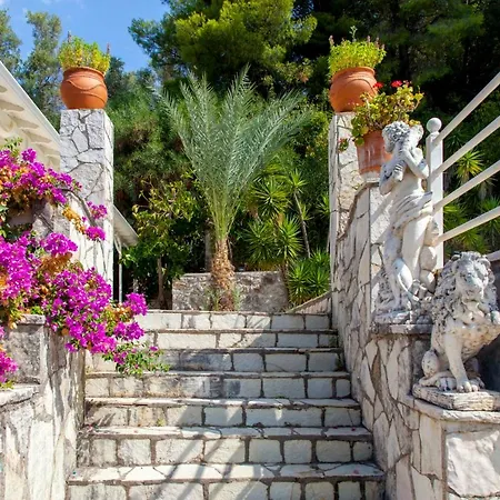 Vparaskevi Vila Nydri (Lefkada)