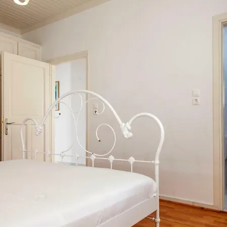 Vila Vparaskevi